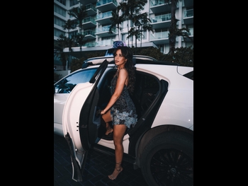  alt="Camila Cabello"
