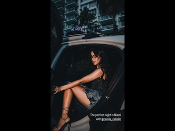  alt="Camila Cabello"