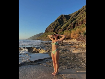  alt="Ava Jules"
