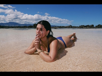  alt="Ava Jules"