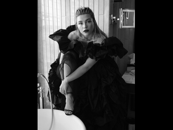  alt="Florence Pugh"