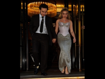  alt="Florence Pugh"