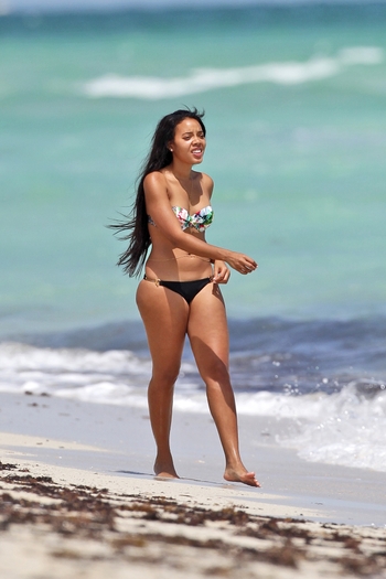 Angela Simmons