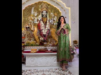  alt="Karishma Tanna"