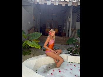 alt="Elena Perminova"