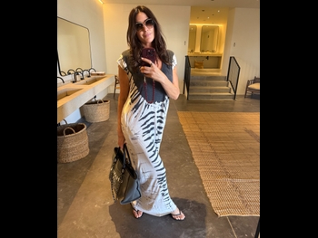  alt="Lisa Snowdon"