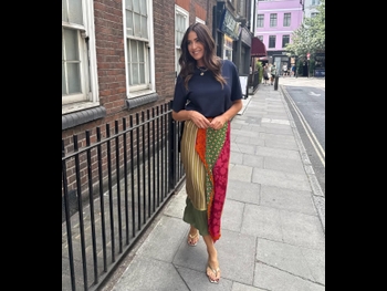  alt="Lisa Snowdon"