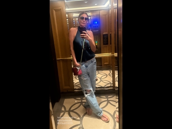  alt="Lisa Snowdon"