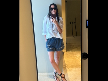  alt="Lisa Snowdon"