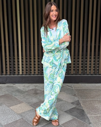 Lisa Snowdon