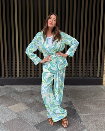 Lisa Snowdon
