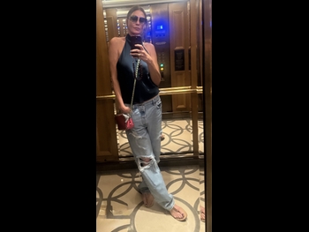  alt="Lisa Snowdon"