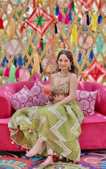 Shiwali Bhola