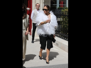  alt="Jennifer Lopez (i)"