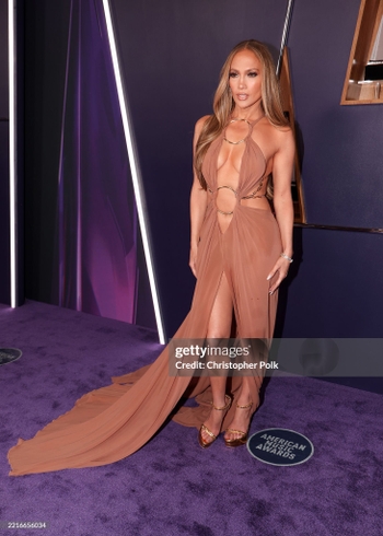 Jennifer Lopez (I)