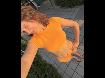  alt=