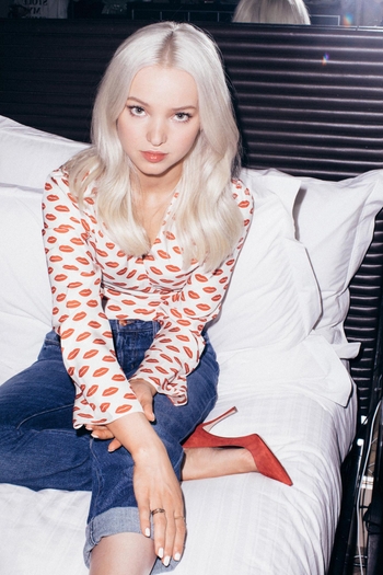 Dove Cameron