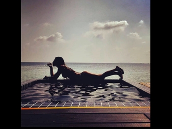  alt="Nia Sharma"