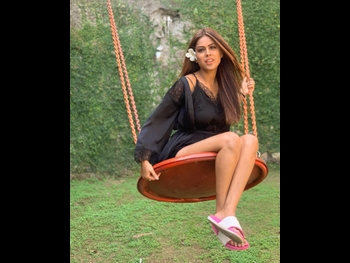  alt="Nia Sharma"