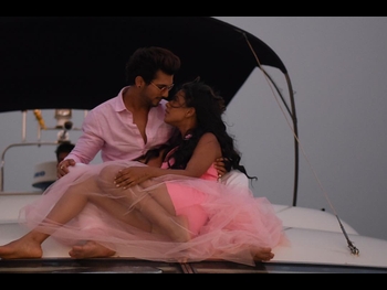  alt="Nia Sharma"