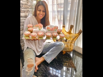  alt="Nia Sharma"