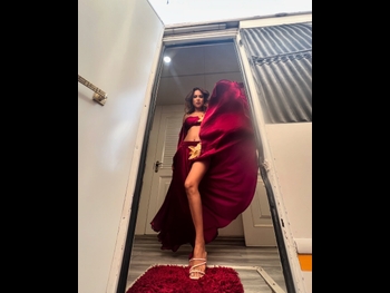  alt="Nia Sharma"