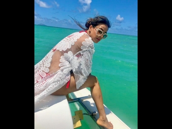  alt="Nia Sharma"