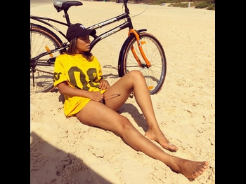  alt="Nia Sharma"
