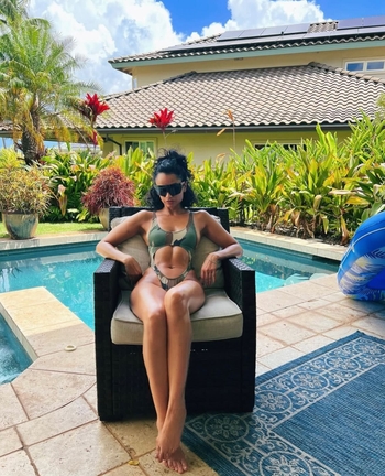 Nazanin Mandi