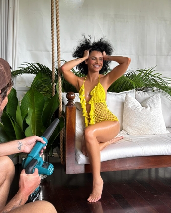 Nazanin Mandi
