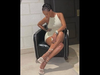  alt="Rihanna"