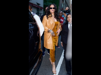  alt="Rihanna"