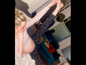  alt="Laura Whitmore"
