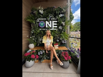  alt="Laura Whitmore"