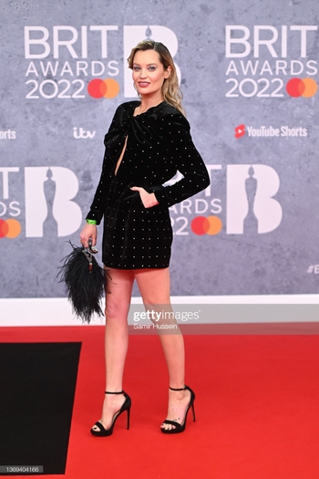 Laura Whitmore