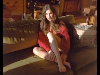  alt="Rainey Qualley"