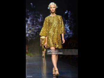  alt="Sasha Luss"