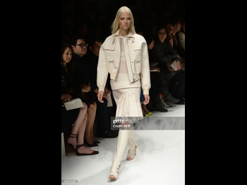  alt="Sasha Luss"