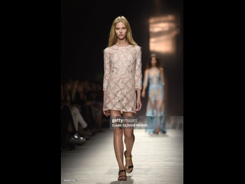  alt="Sasha Luss"
