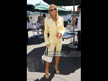  alt="Amanda Holden (i)"
