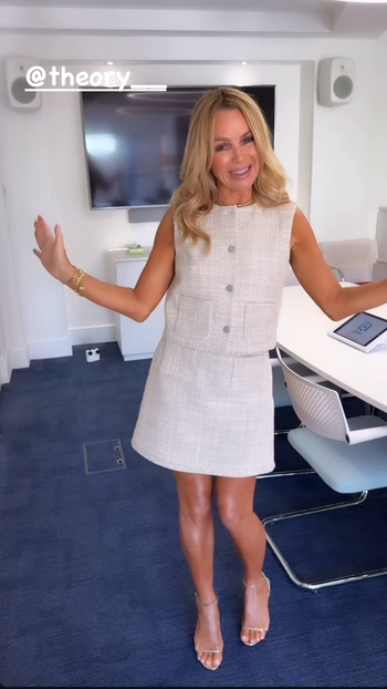 Amanda Holden (I)