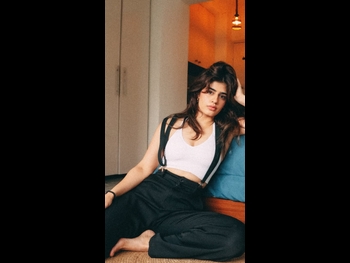  alt="Alisha Chopra"
