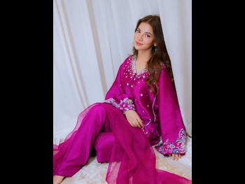  alt="Dananeer Mobeen"