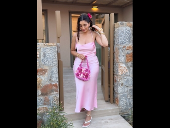  alt="Sarika Gill"