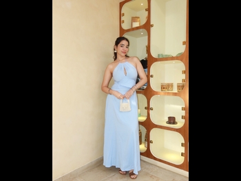  alt="Tanya Khanna"