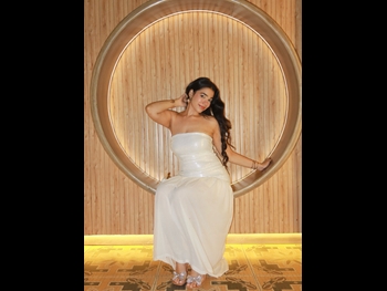  alt="Tanya Khanna"