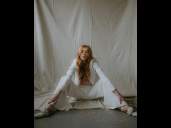 alt="Lesley Grant"