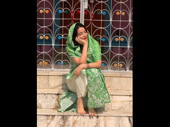  alt="Chandni Sharma"