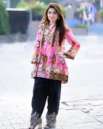 Gul Panra