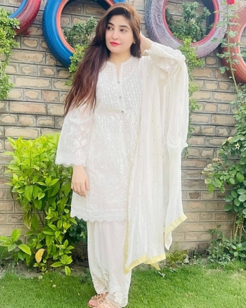 Gul Panra